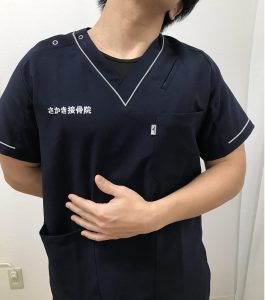 瑞穂市スタッフブログ首のストレッチの様子２